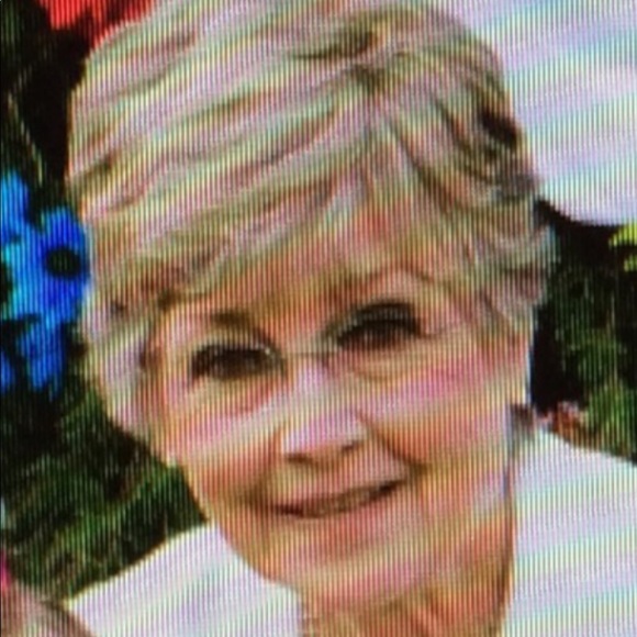 Meet your Posher, Ramona - Picture 1 of 1